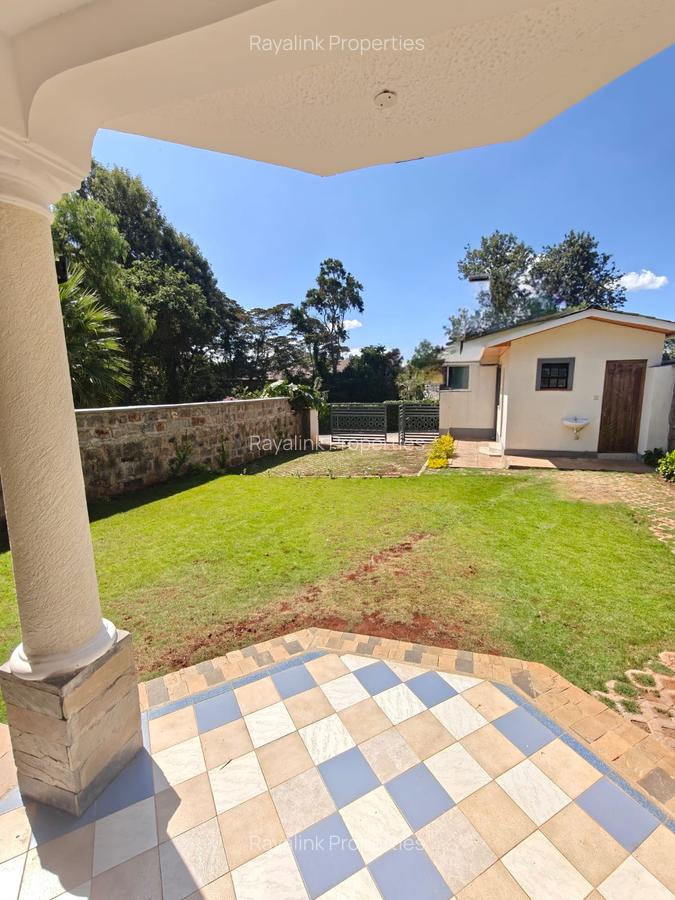 4 Bed Townhouse with En Suite at Kerarapon Road - 2