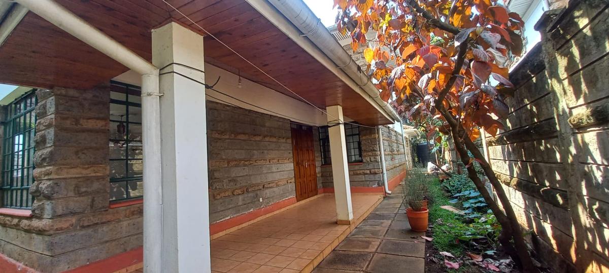 4 Bed Townhouse with En Suite at Lavington Green - 4