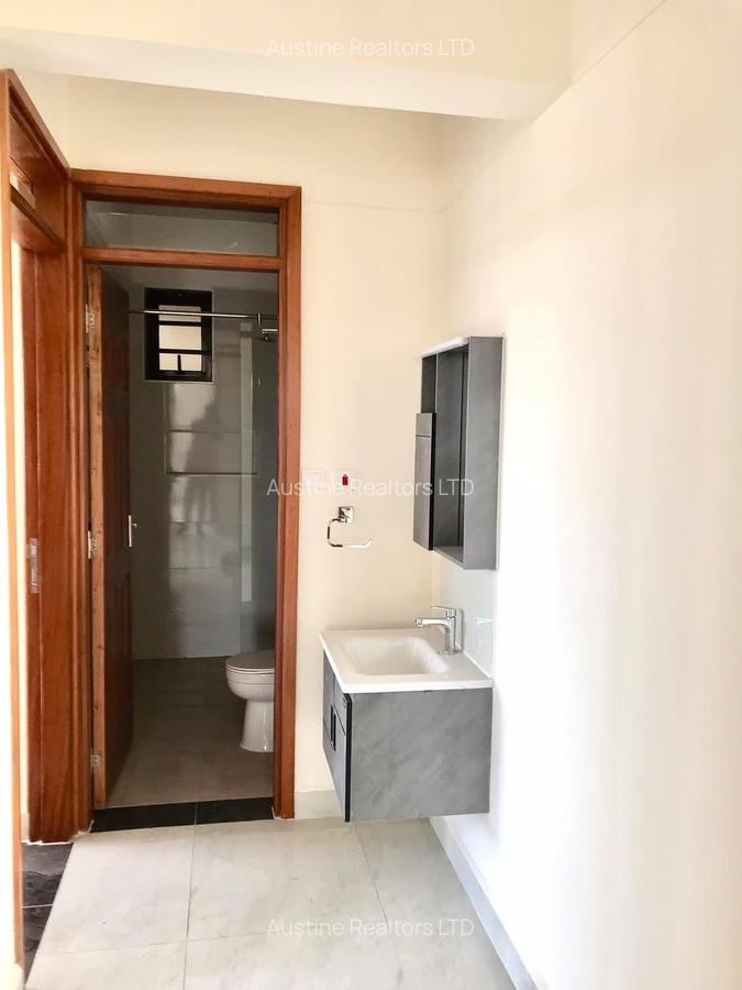 3 Bed Apartment with En Suite in Langata - 10