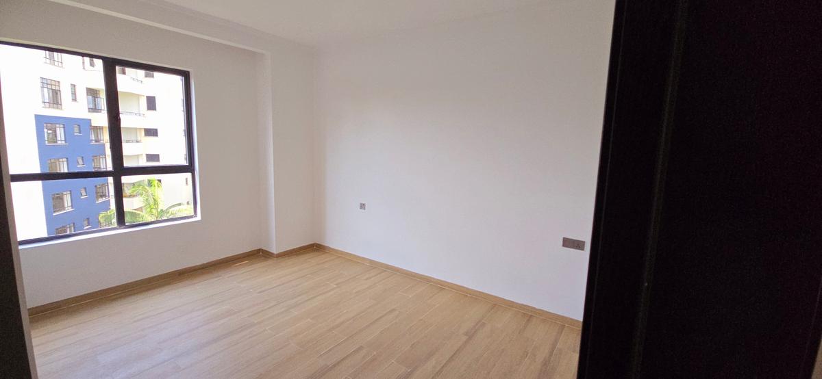 2 Bed Apartment with En Suite at Sports Road - 13