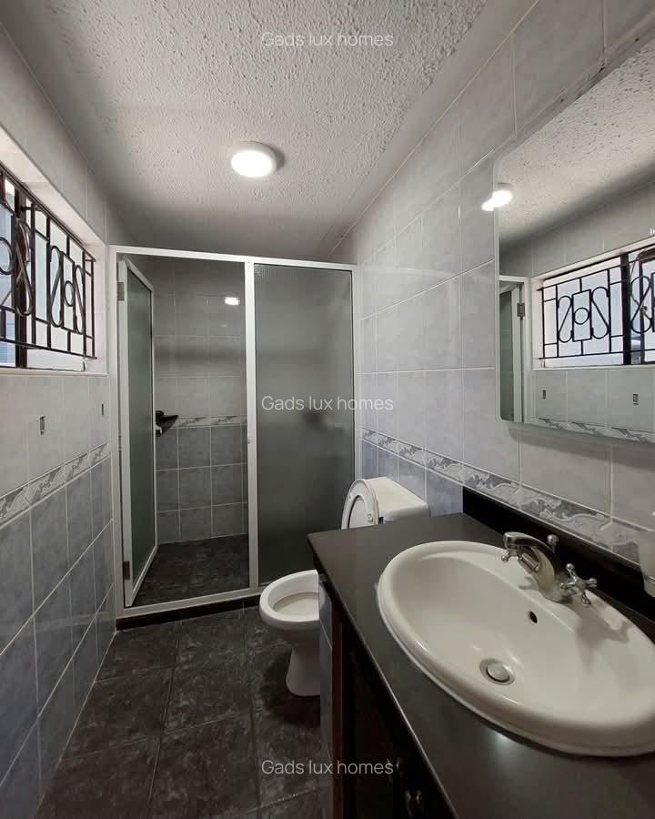 4 Bed Townhouse with En Suite at Westlands - 4