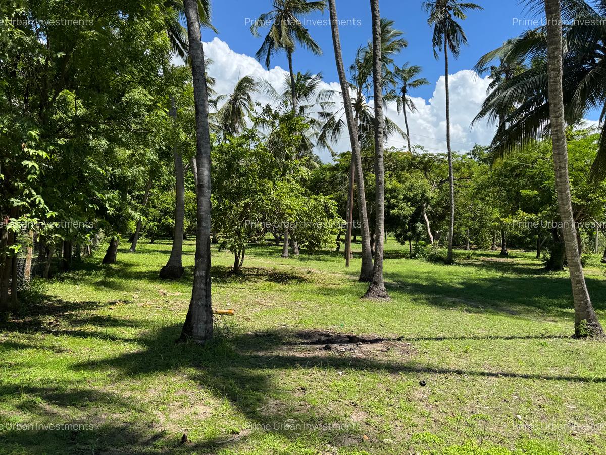 15,783 m² Land in Kikambala - 11