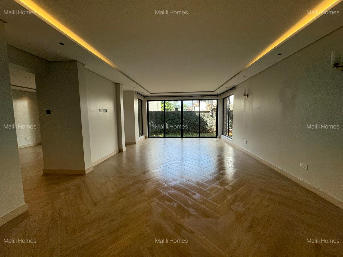 6 Bed Villa in Lavington - 5