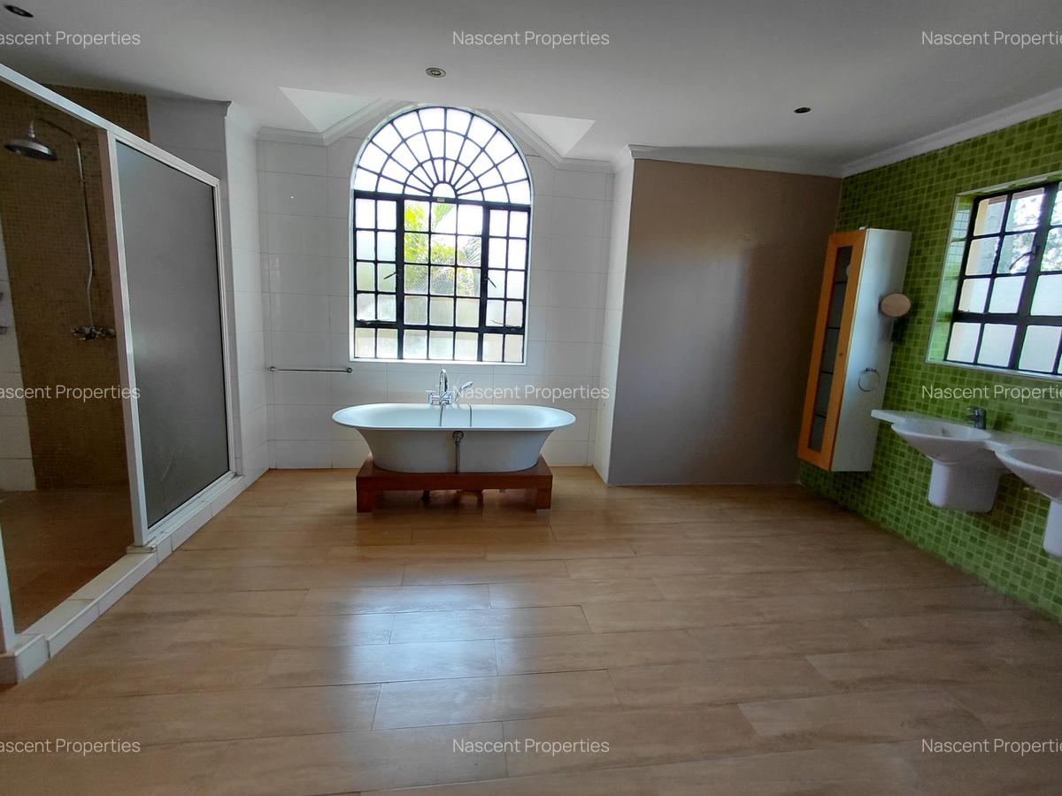 4 Bed Villa with En Suite in Runda - 7