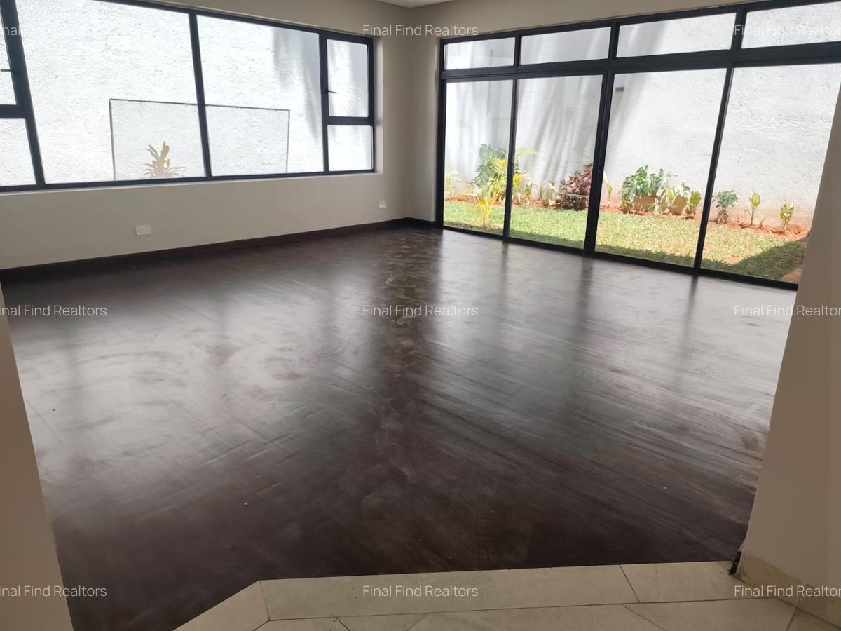 4 Bed Townhouse with En Suite in Taita-Taveta - 4