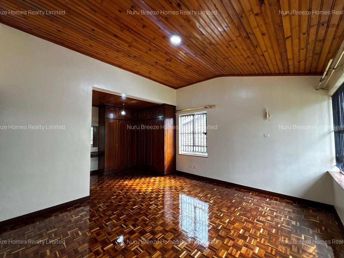 4 Bed House with En Suite in Gigiri - 11
