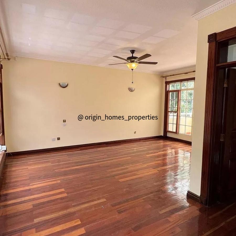 4 Bed Townhouse with En Suite at Kyuna - 9