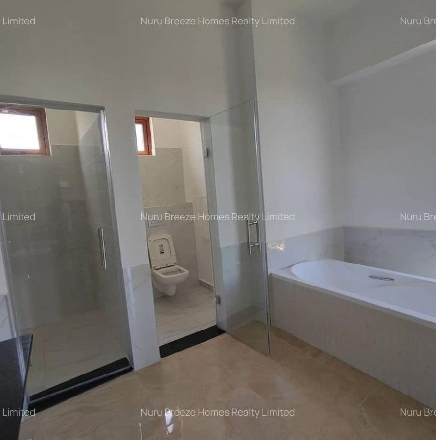 3 Bed Apartment with En Suite in Lavington - 15