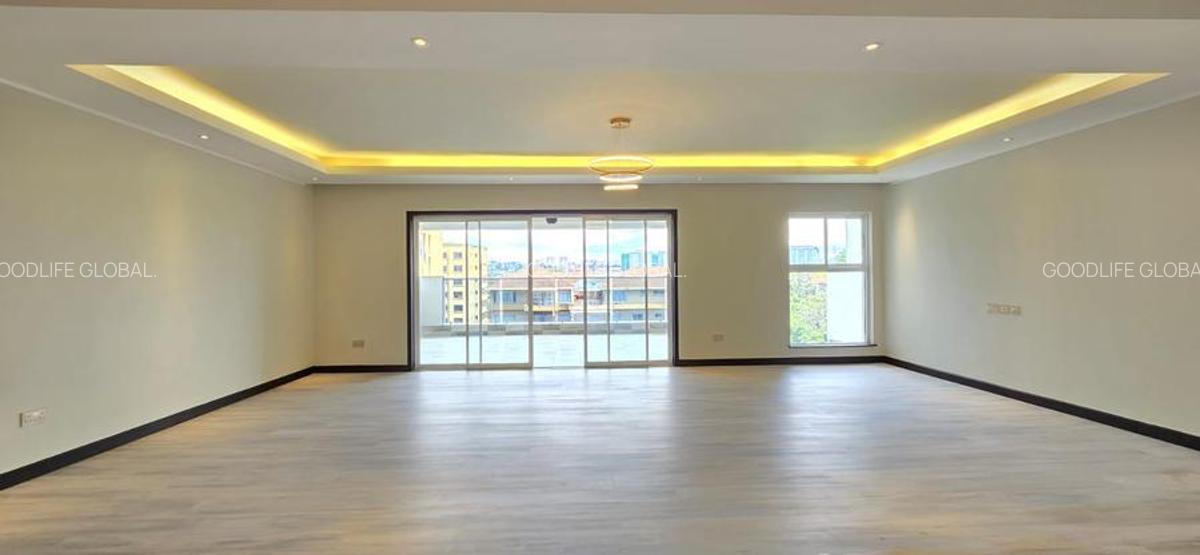 2 Bed Apartment with En Suite at Riverside - 2