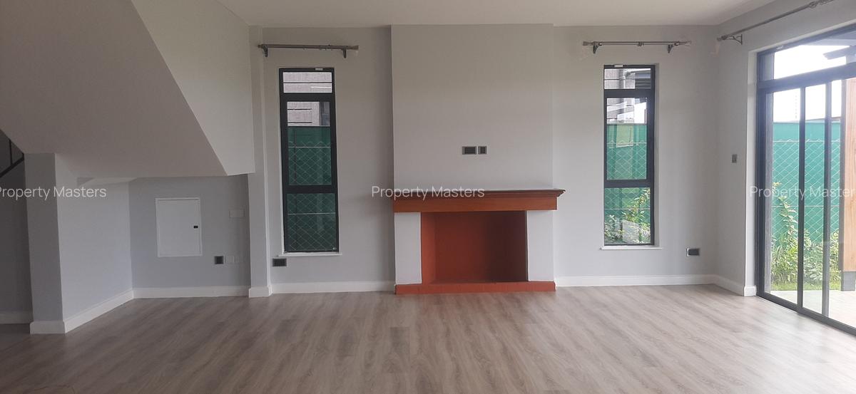 3 Bed Villa with En Suite at Five Star Estate - 17