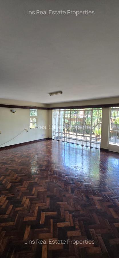 4 Bed Townhouse with En Suite in Lavington - 14