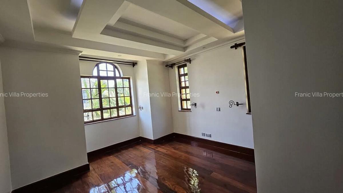 5 Bed House with En Suite at Runda - 5