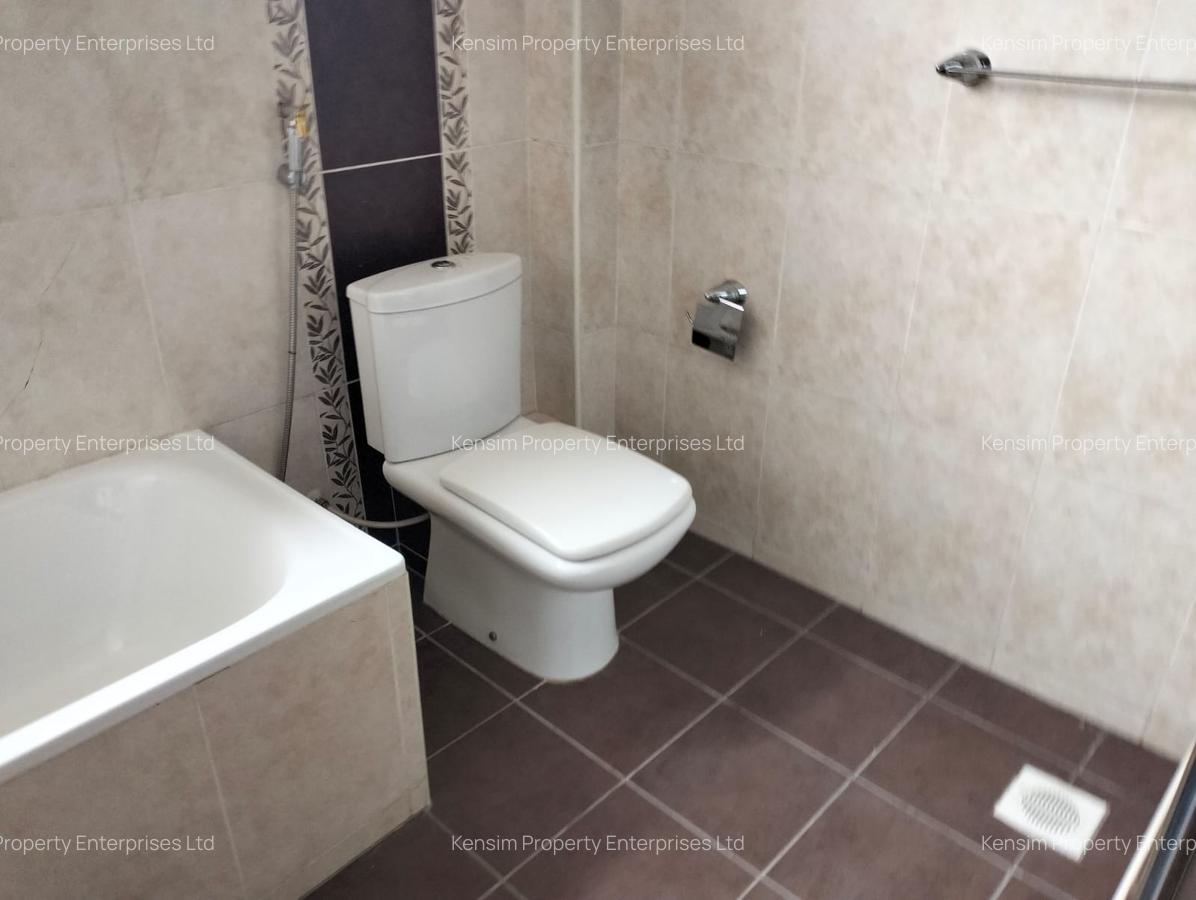 3 Bed Apartment with En Suite in Brookside - 13