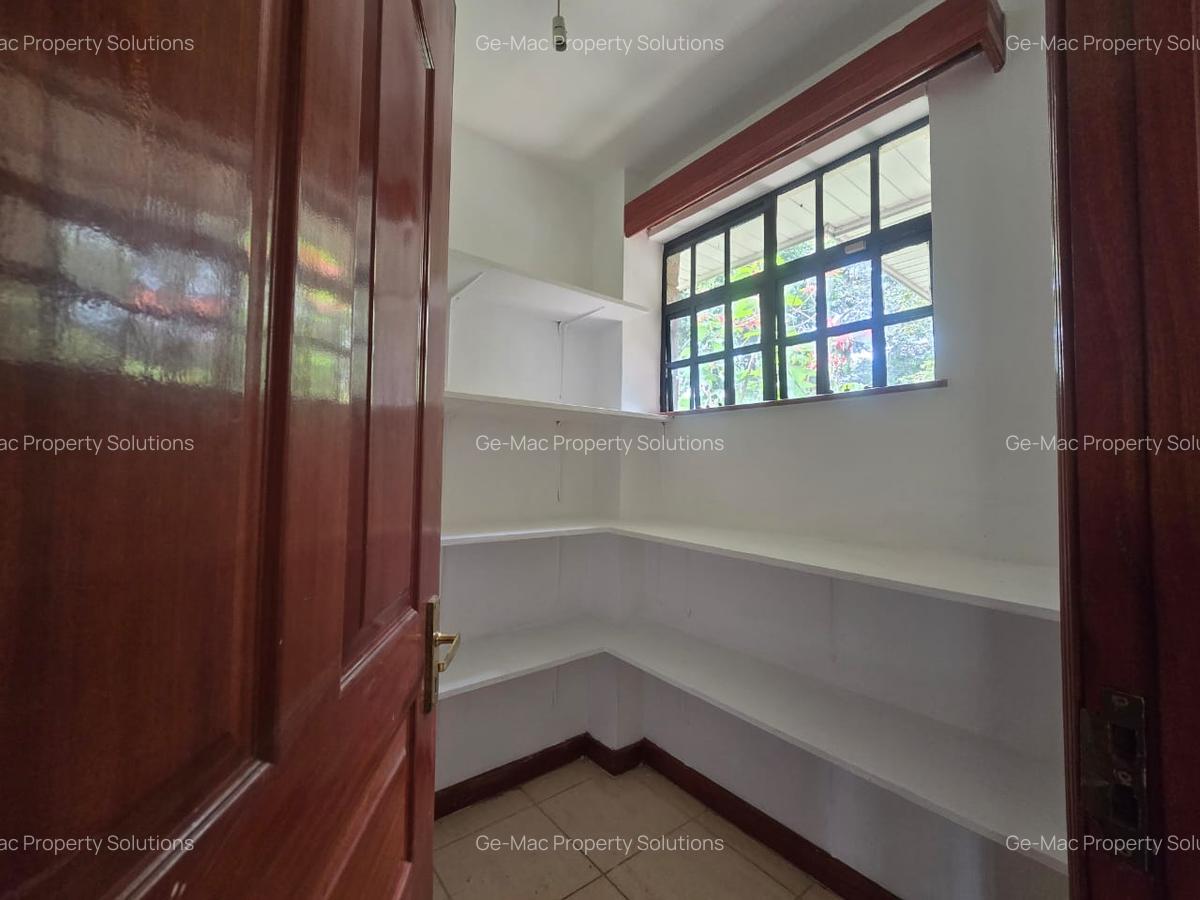 4 Bed Townhouse with En Suite in Nyari - 5