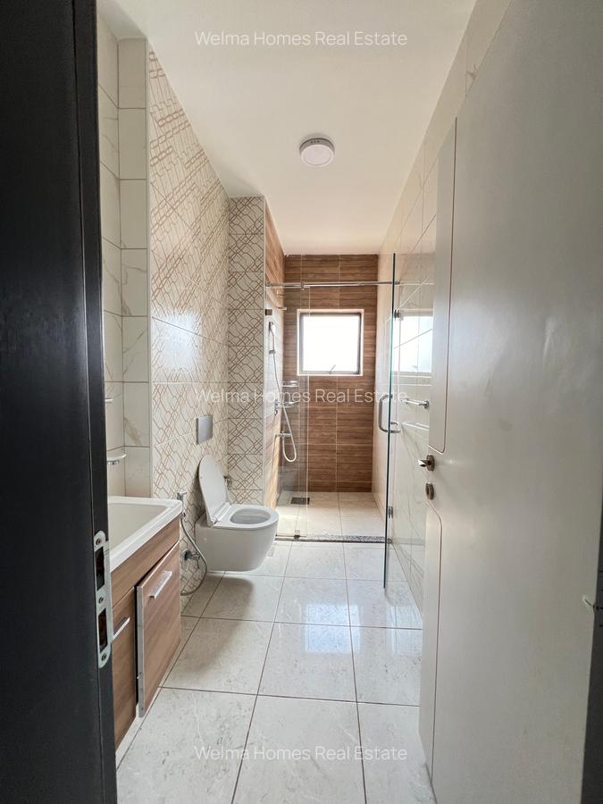 3 Bed Apartment with En Suite in Lavington - 14