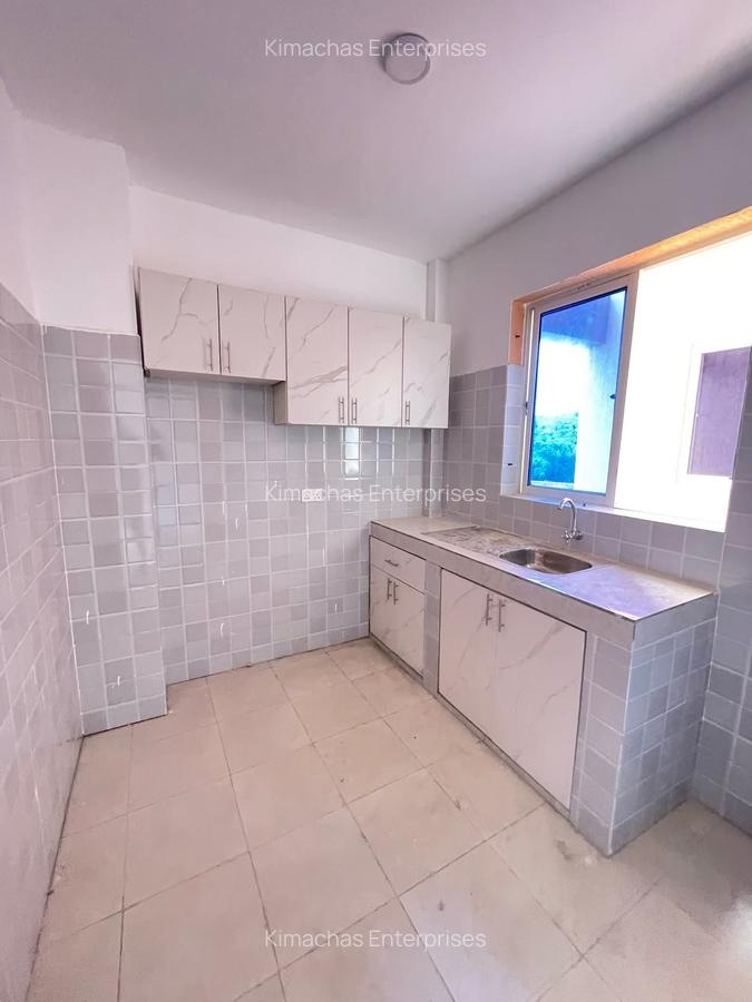 1 Bed Apartment with En Suite at Links Road - 2