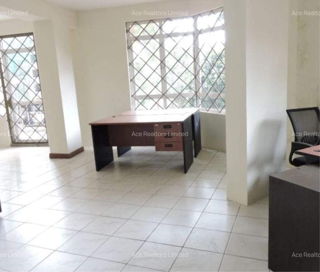 4,000 ft² Office with Backup Generator at Riverside Drive - 6