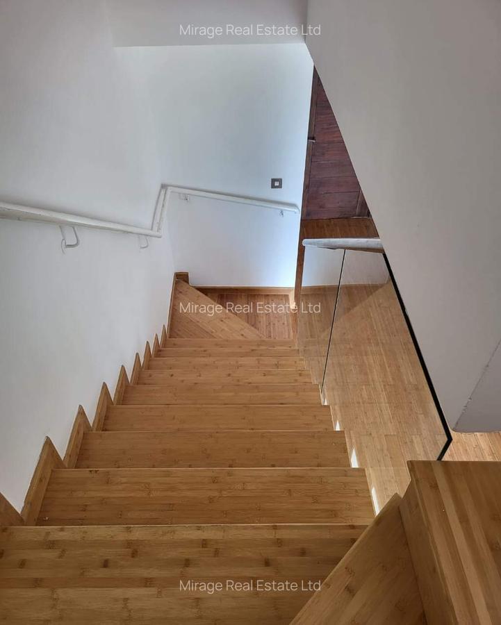 3 Bed Apartment with En Suite in Garden Estate - 2