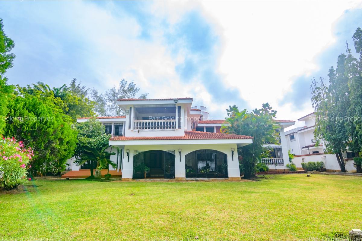 5 Bed House with En Suite in Nyali Area - 16