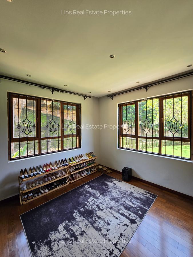 4 Bed House with En Suite in Kyuna - 9