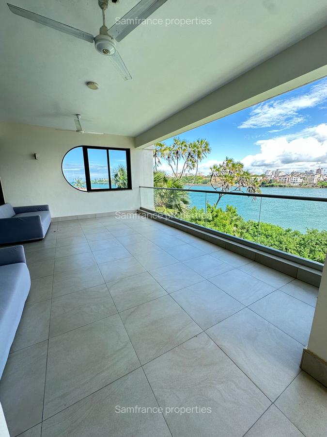 Serviced 3 Bed Apartment with En Suite at Cement Road - 4