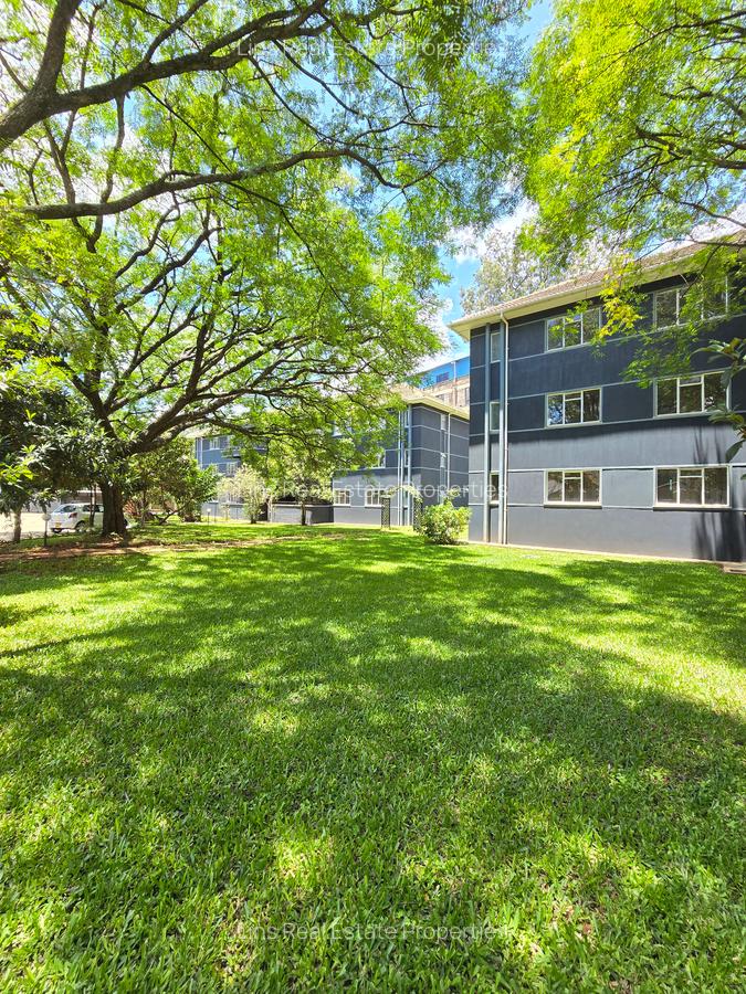 Serviced 3 Bed Apartment with En Suite in Kilimani - 1