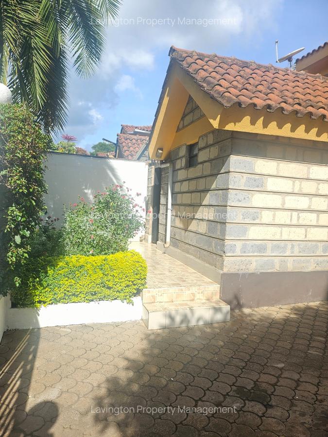 4 Bed Townhouse with En Suite at Lavington Green - 20