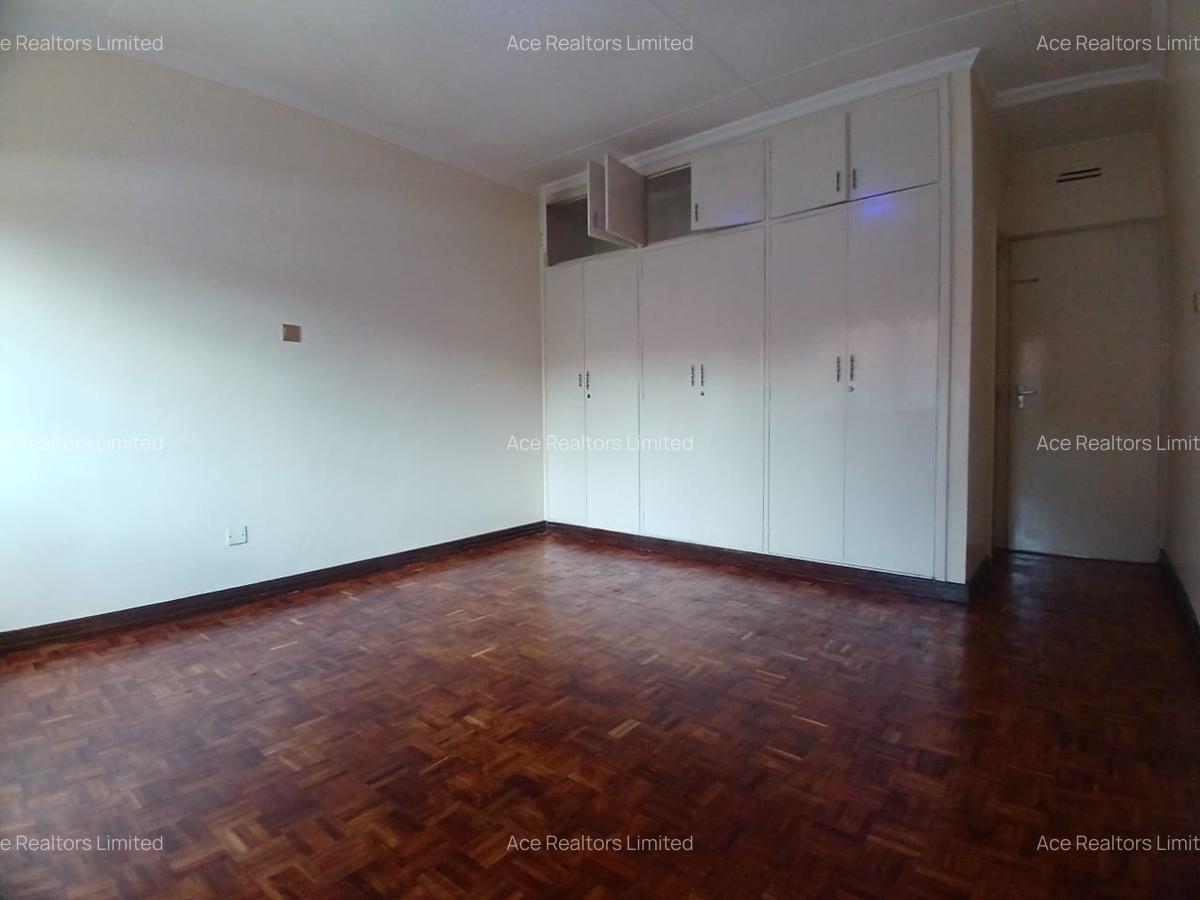 3 Bed Townhouse with En Suite at Karuna Close - 9