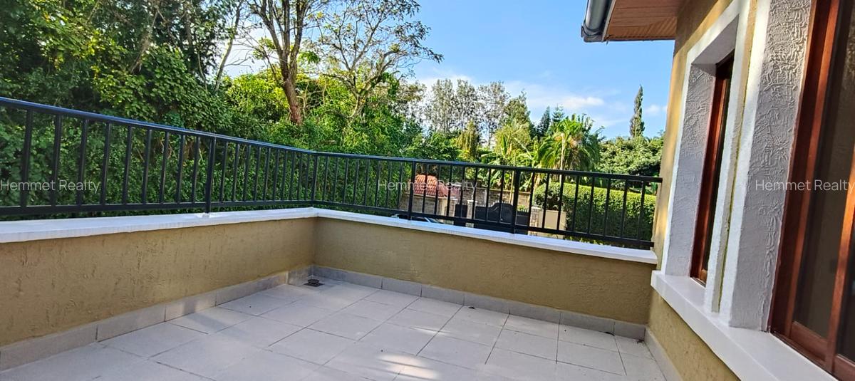 5 Bed House with En Suite in Kitisuru - 12