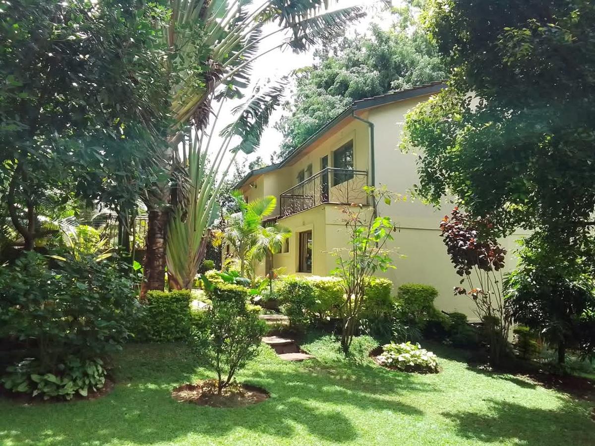 0.5 ac Land at Lavington Green - 2