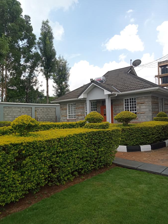 3 Bed House in Garden Estate - 1