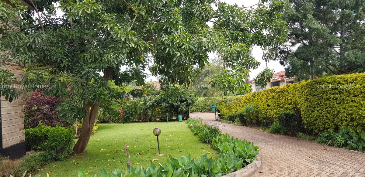 5 Bed House with En Suite at Rosslyn Heights - 3