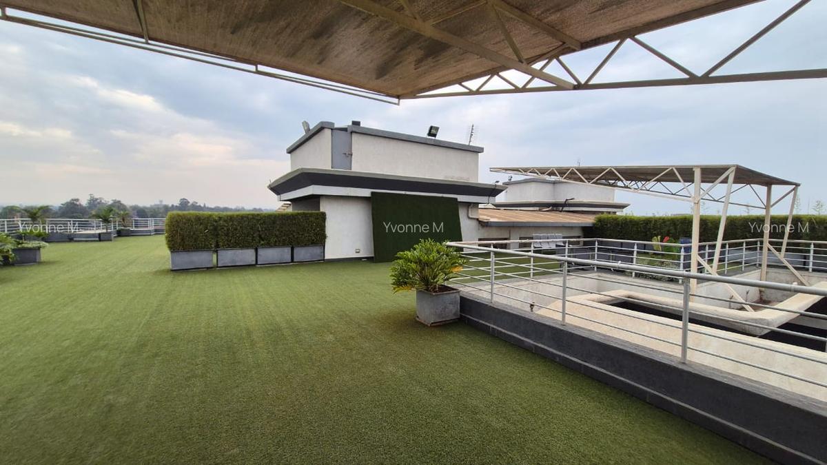 Serviced 2 Bed Apartment with En Suite in Runda - 3