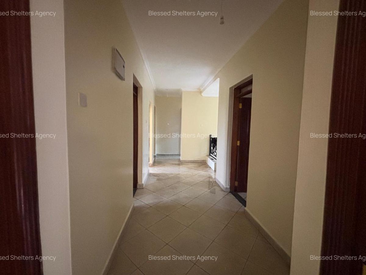 5 Bed Villa with En Suite in Kiambu Road - 19