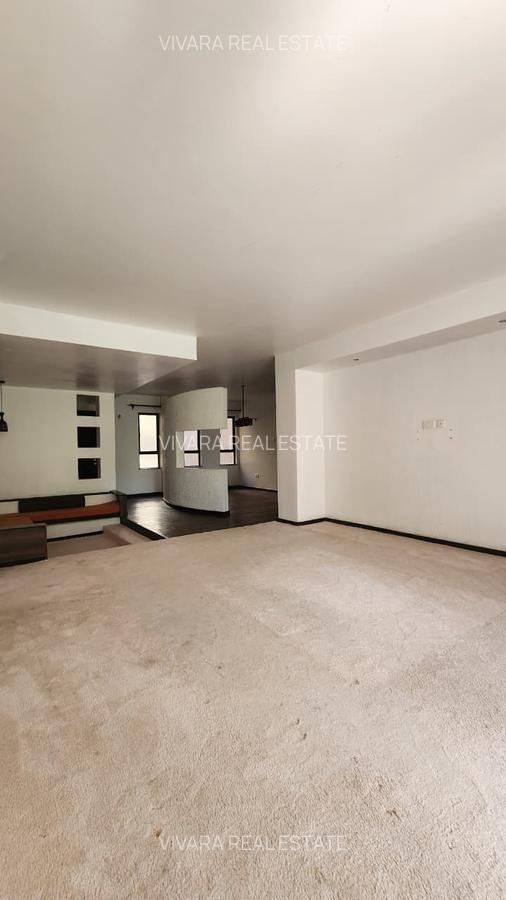 3 Bed Apartment with En Suite in Lavington - 13