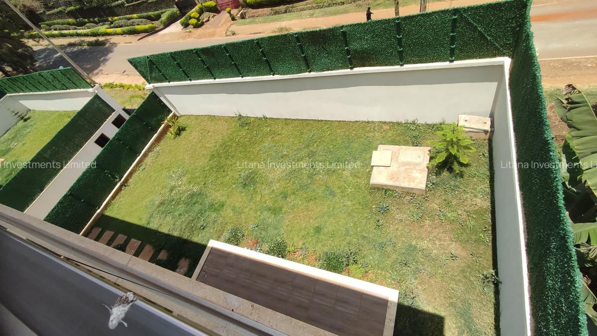 5 Bed Townhouse with En Suite in Lavington - 1