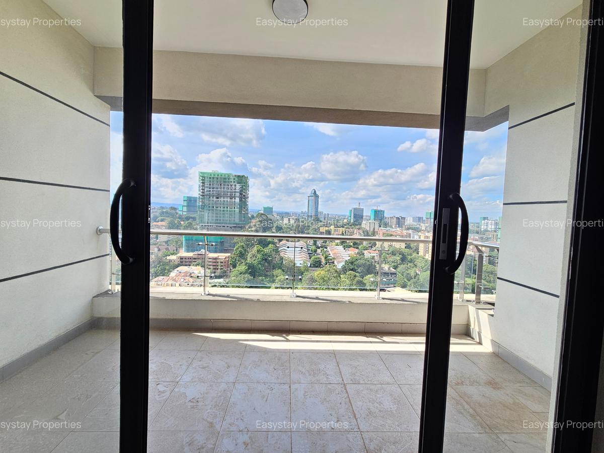 3 Bed Apartment with En Suite in Riverside - 1