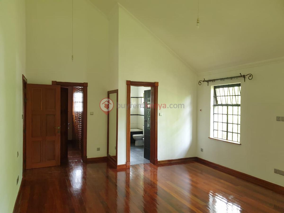 4 Bed Townhouse with En Suite at Peponi Rd - 5