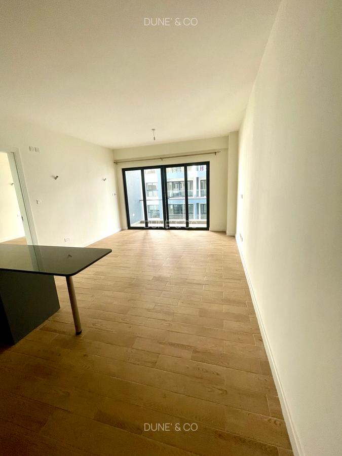 1 Bed Apartment with En Suite in Lavington - 3