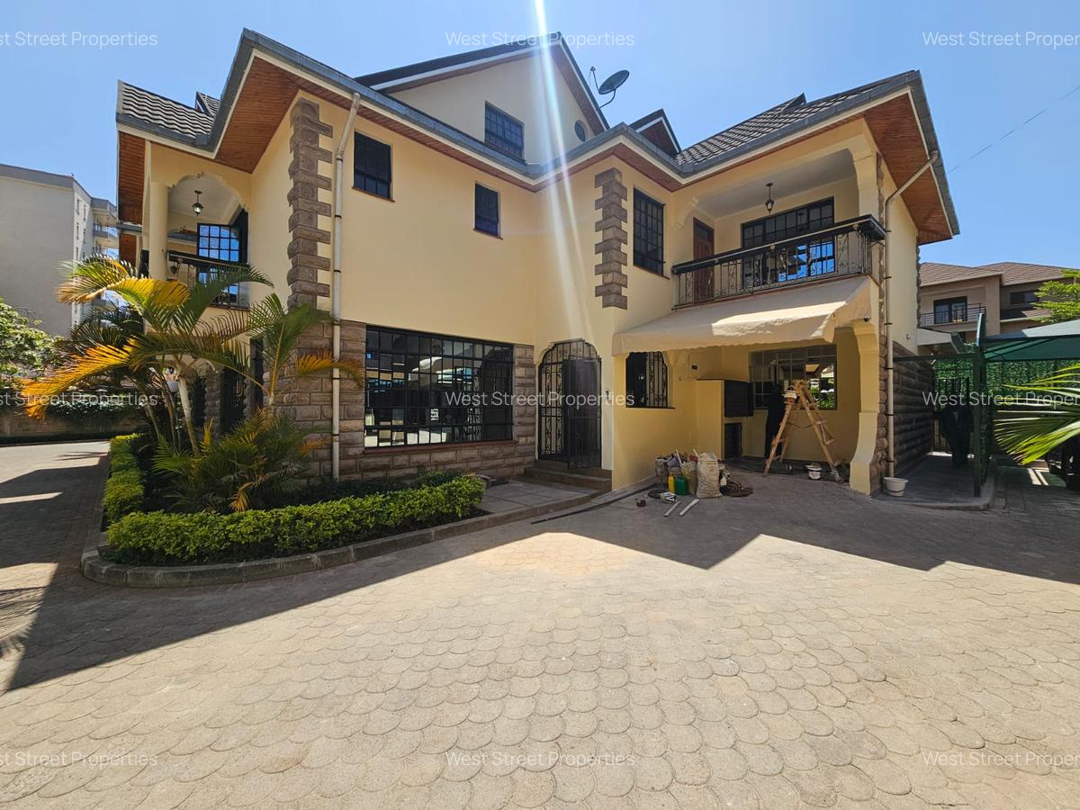5 Bed Apartment with En Suite at Lavington - 1