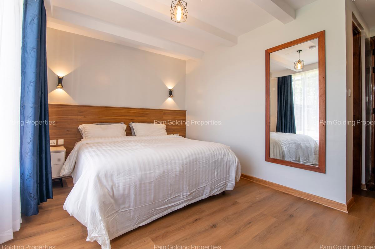 2 Bed House at Ridgeways Road - 12