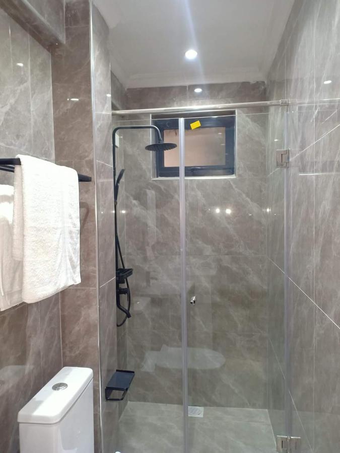 Serviced 1 Bed Apartment with En Suite at George Padmore - 16