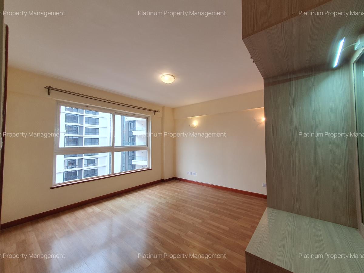 4 Bed Apartment with En Suite in General Mathenge - 14