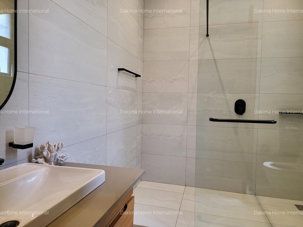 4 Bed Villa with En Suite in Loresho - 9