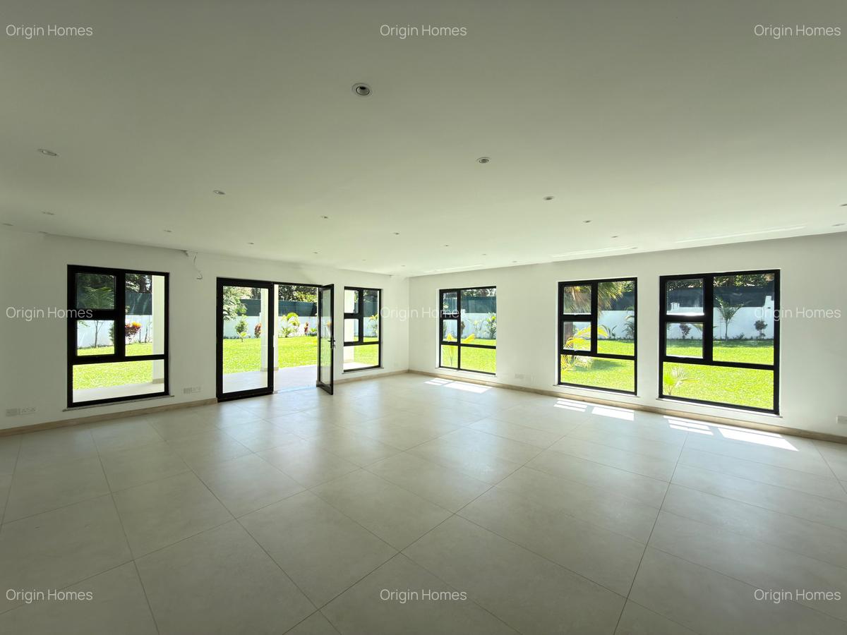 6 Bed House with En Suite at Runda - 14