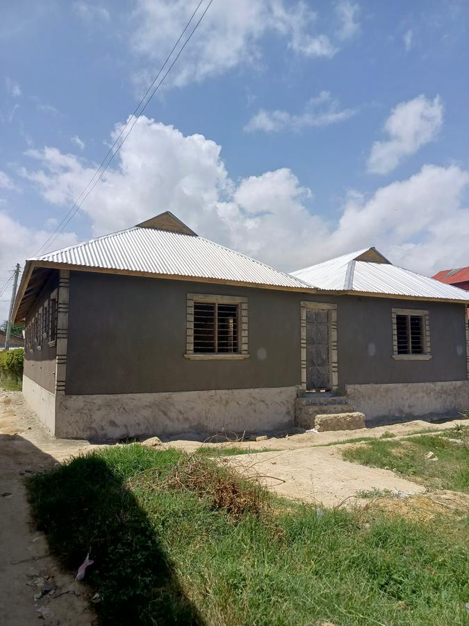 8 Bed House with Walk In Closet at Bamburi - 1