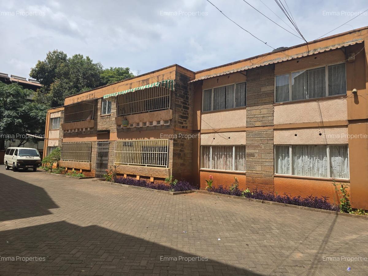 4 Bed Townhouse with En Suite at Kusi Lane - 2