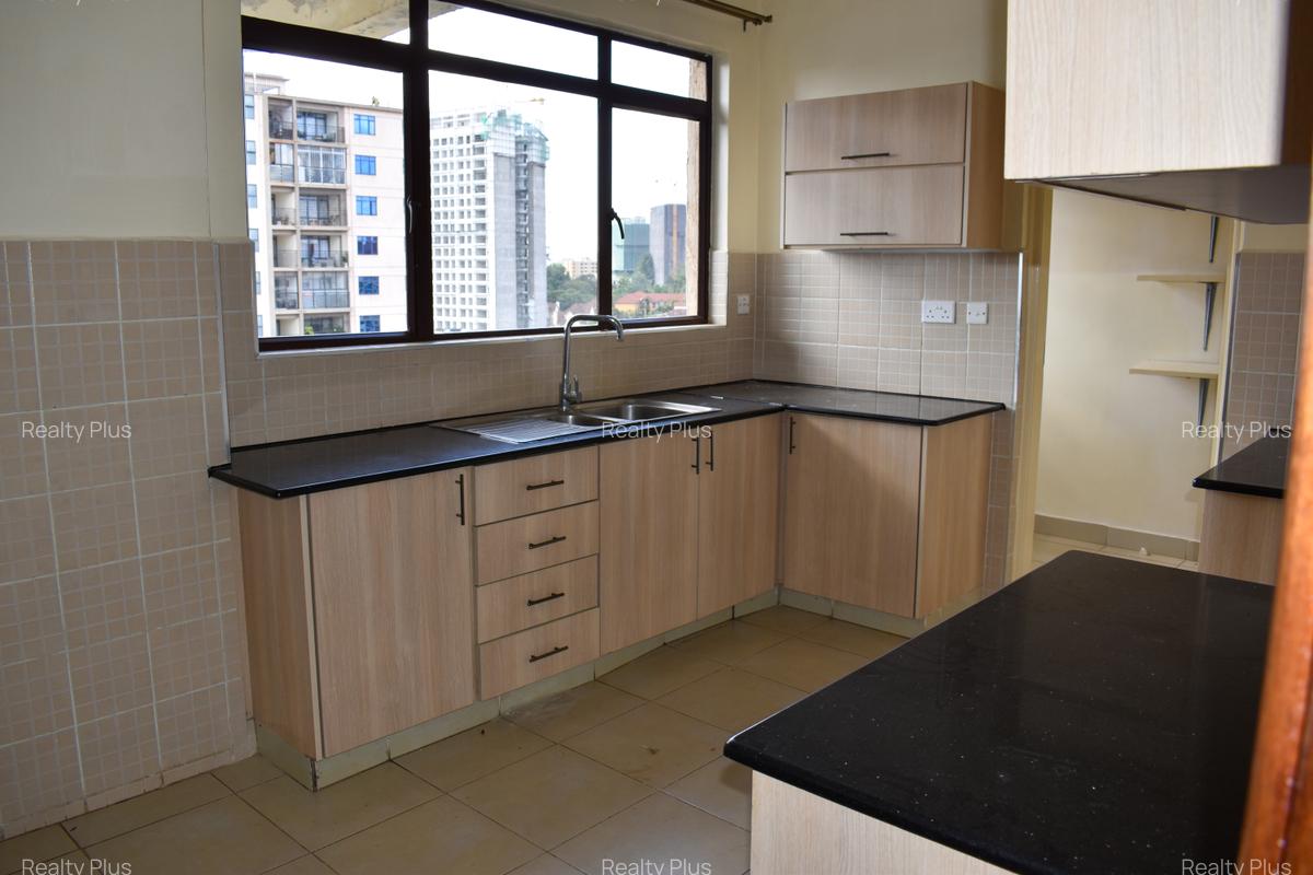 3 Bed Apartment with En Suite at Dennis Pritt Road - 1