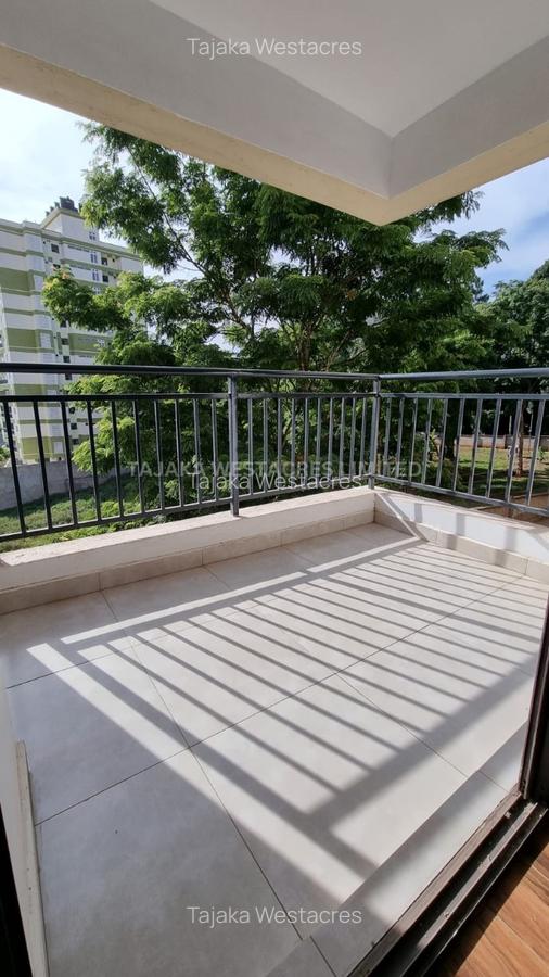 3 Bed Apartment with En Suite at Hatheru Road - 10