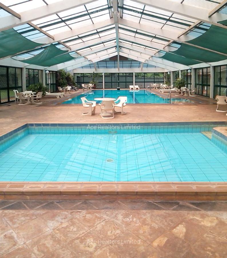 4 Bed Townhouse with En Suite at Brookside Drive - 13